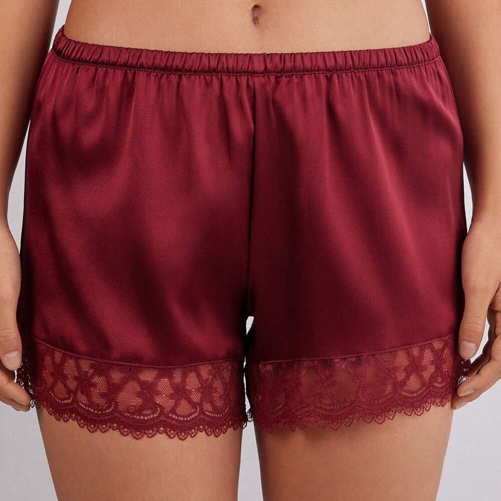 Intimissimi Classic Silk and Lace Shorts in Vamp Red / Size S